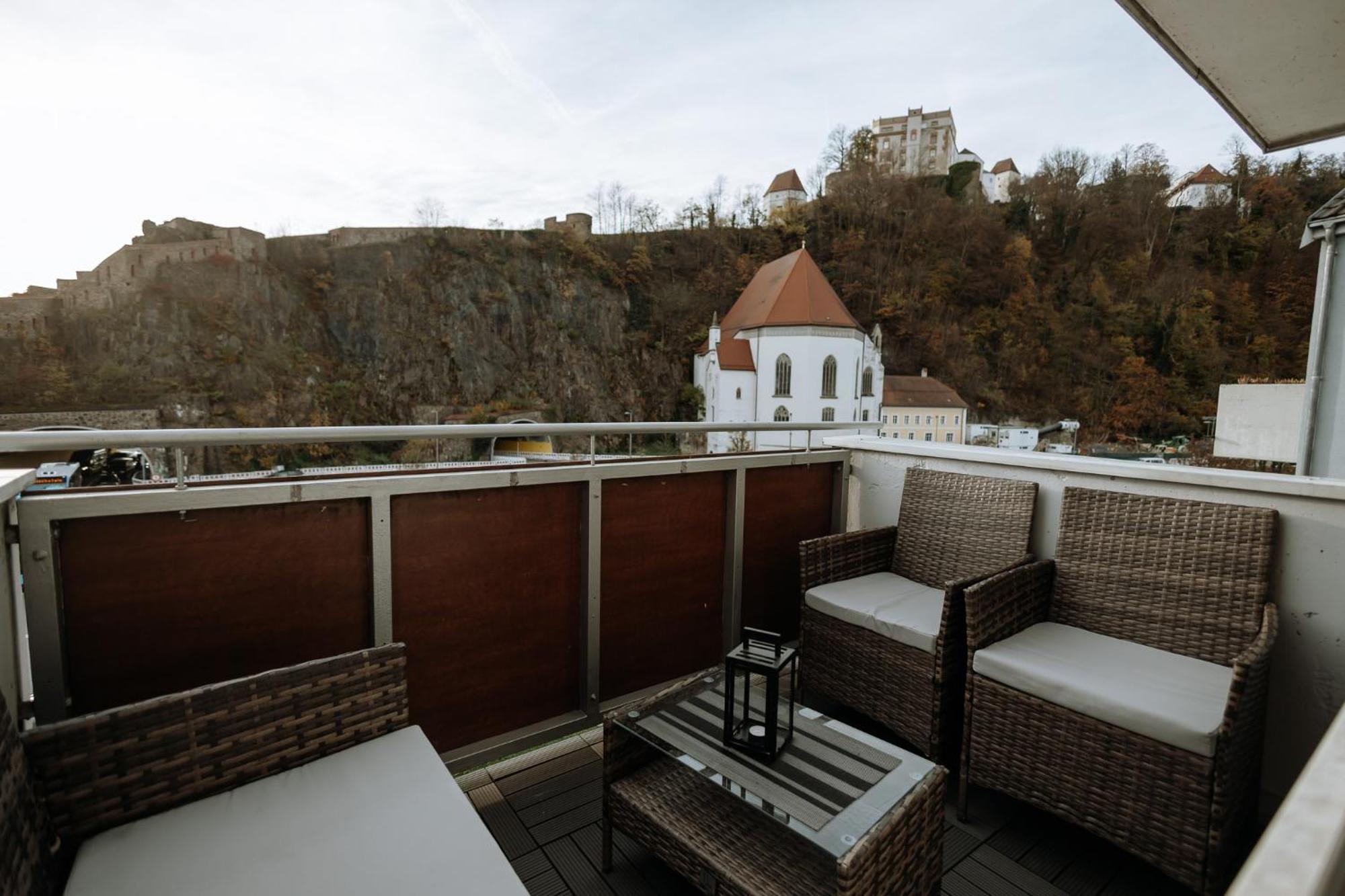 Stilvolles Appartement Mit Blick Auf Das Dreifluesse-Eck Пассау Экстерьер фото
